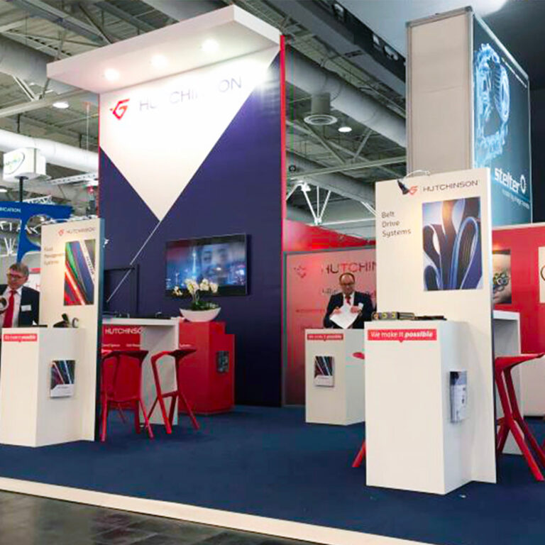 Signalétique grand format Hutchinson sur stand à la Foire de Hanovre